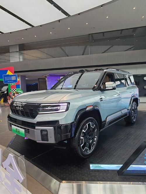 惠州62比亚迪方程豹硬派越野的爆款，英菲尼迪35周年与你共成长